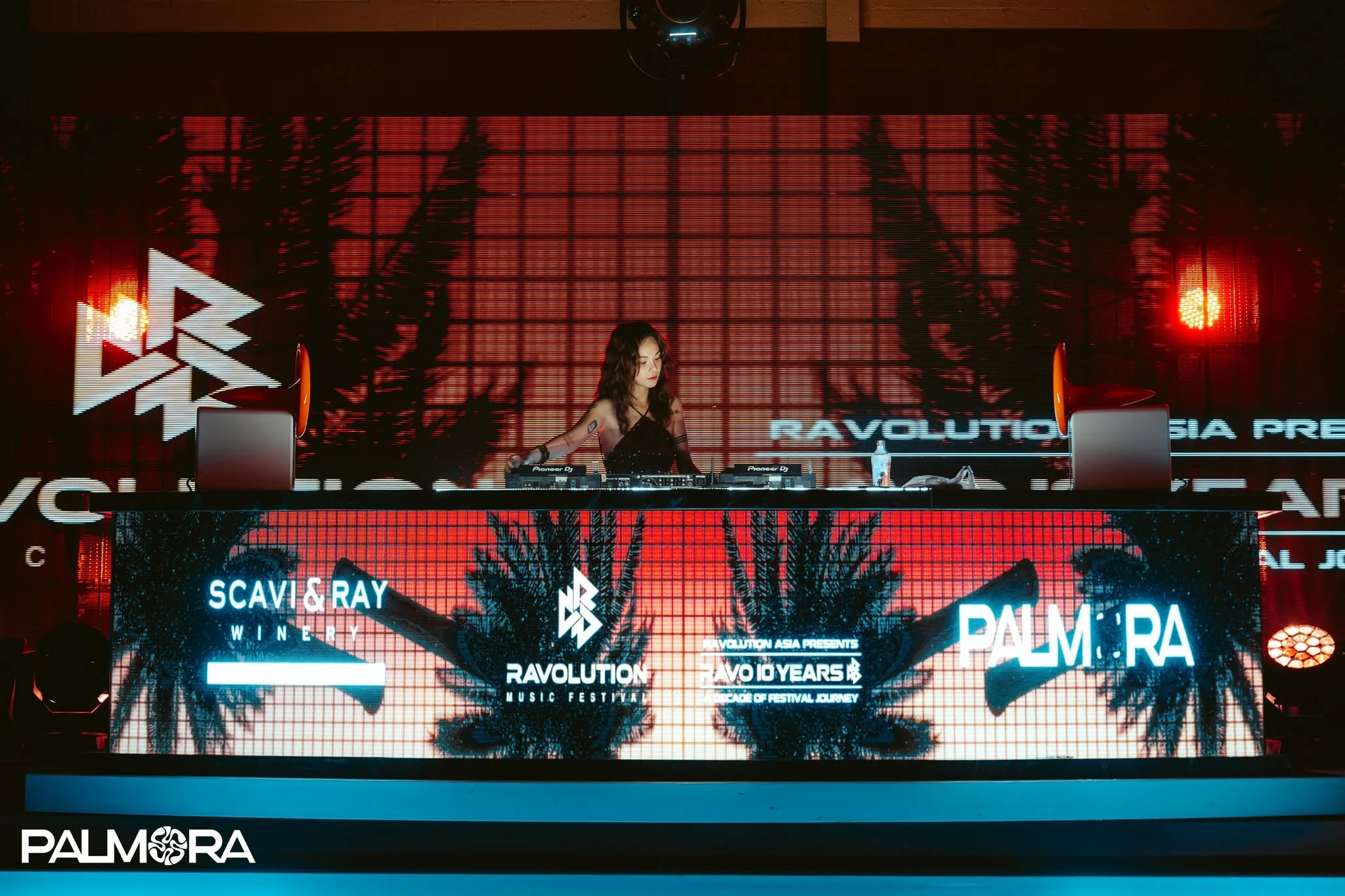 Sự kiện DJ nightlife tại Palmora với không gian ánh sáng hiện đại